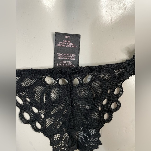 Victoria’s Secret Very Sexy Push Up Bra & Panty Set VS Limited Edition 🆕 - Picture 14 of 15